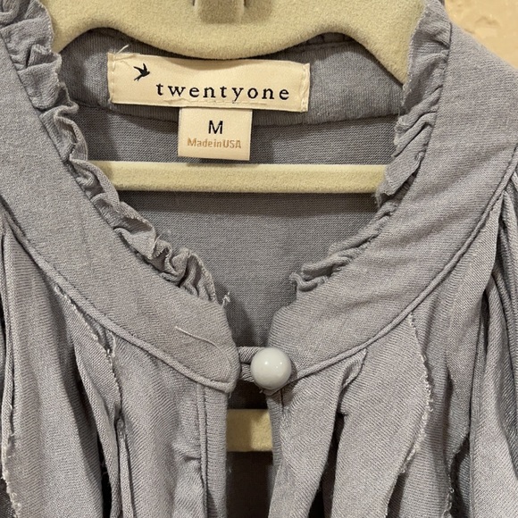 Sleeveless Ruffle Front Top - Picture 3 of 6